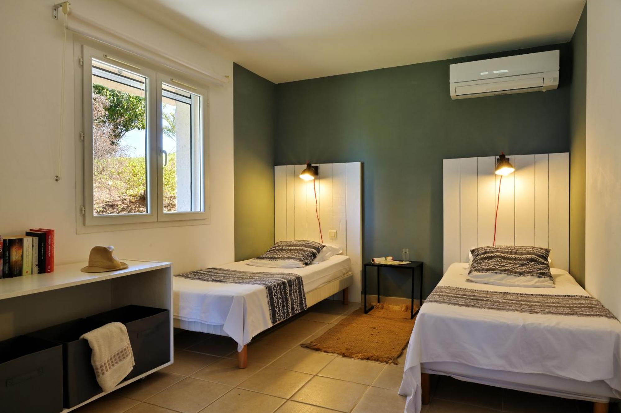 Domaine Punta Della Guardia Villa Vue Mer Dans Nature Protegee, Plage A 1,5 Km เซวิออน ภายนอก รูปภาพ