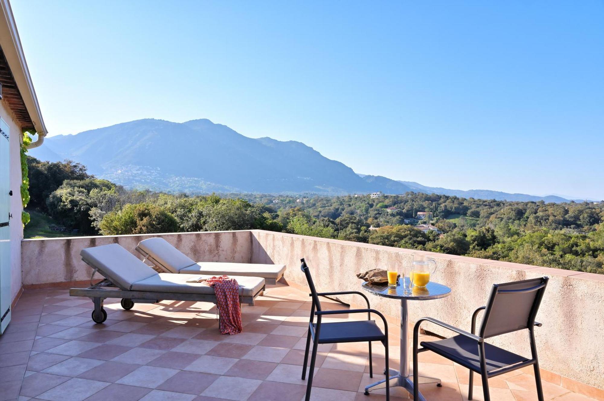 Domaine Punta Della Guardia Villa Vue Mer Dans Nature Protegee, Plage A 1,5 Km เซวิออน ภายนอก รูปภาพ