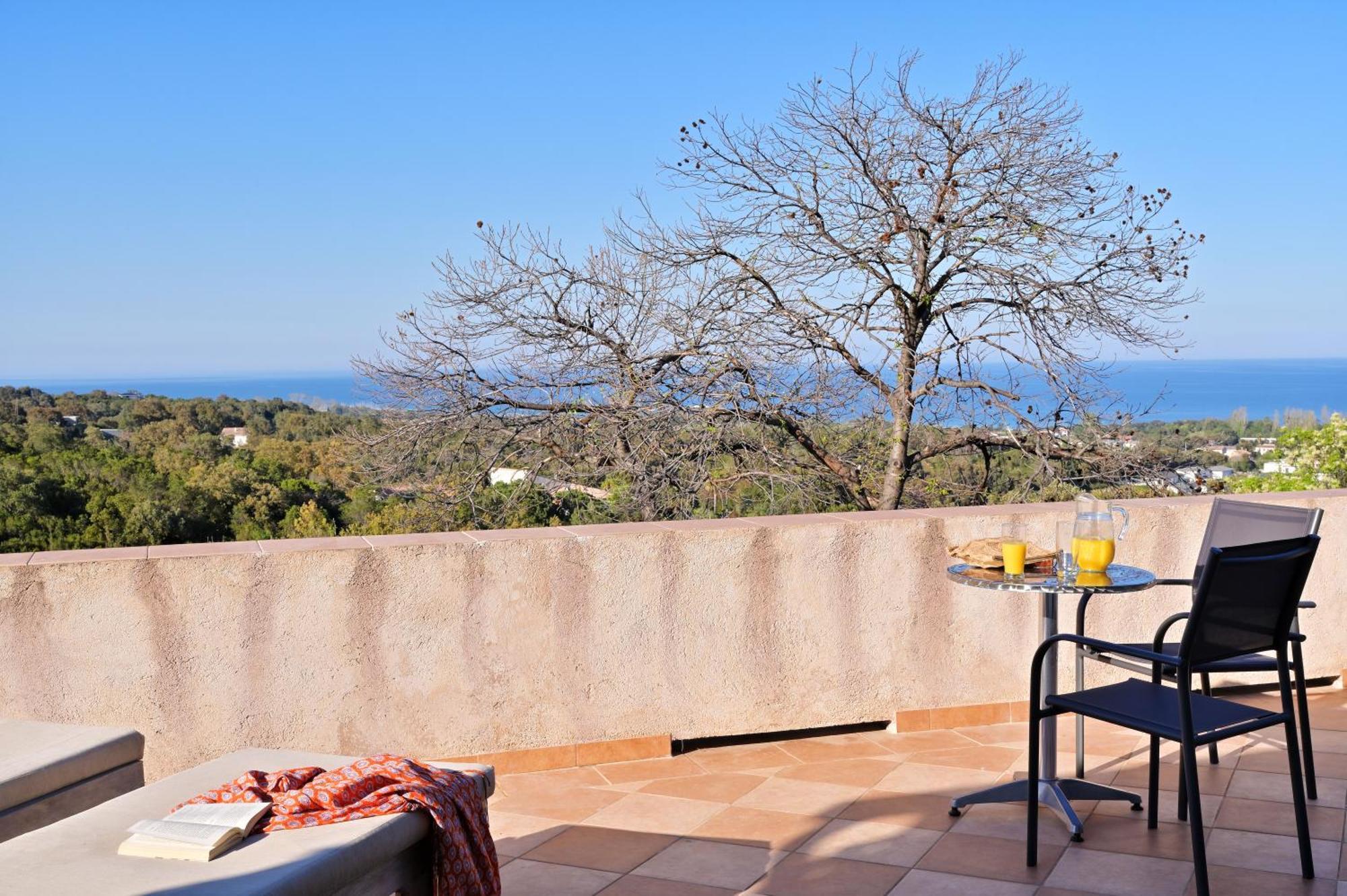 Domaine Punta Della Guardia Villa Vue Mer Dans Nature Protegee, Plage A 1,5 Km เซวิออน ภายนอก รูปภาพ